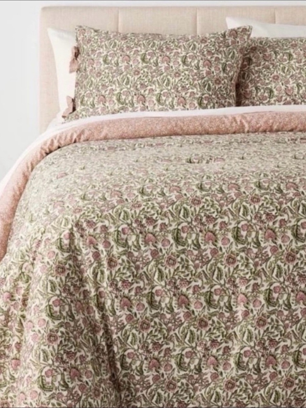Threshold Floral 3Pc.Reversible Comforter Set in Blush Pink and Sage